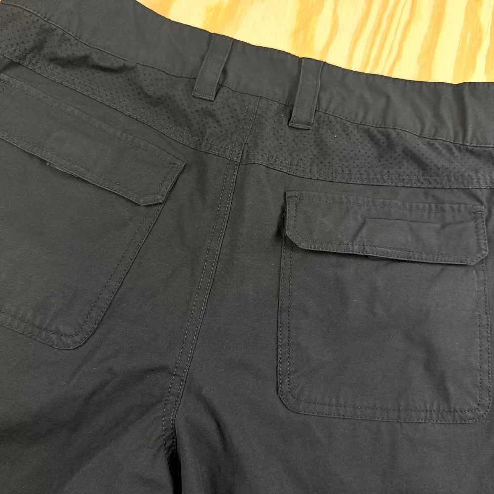 Huk Mens Performance Fishing Shorts Black Cargo Utility Size Large 36 Waist